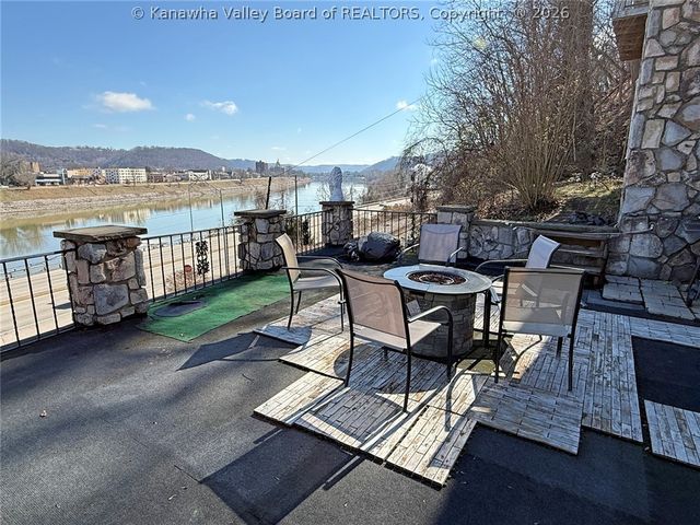 1201 MacCorkle Avenue Se, Charleston, WV 25304