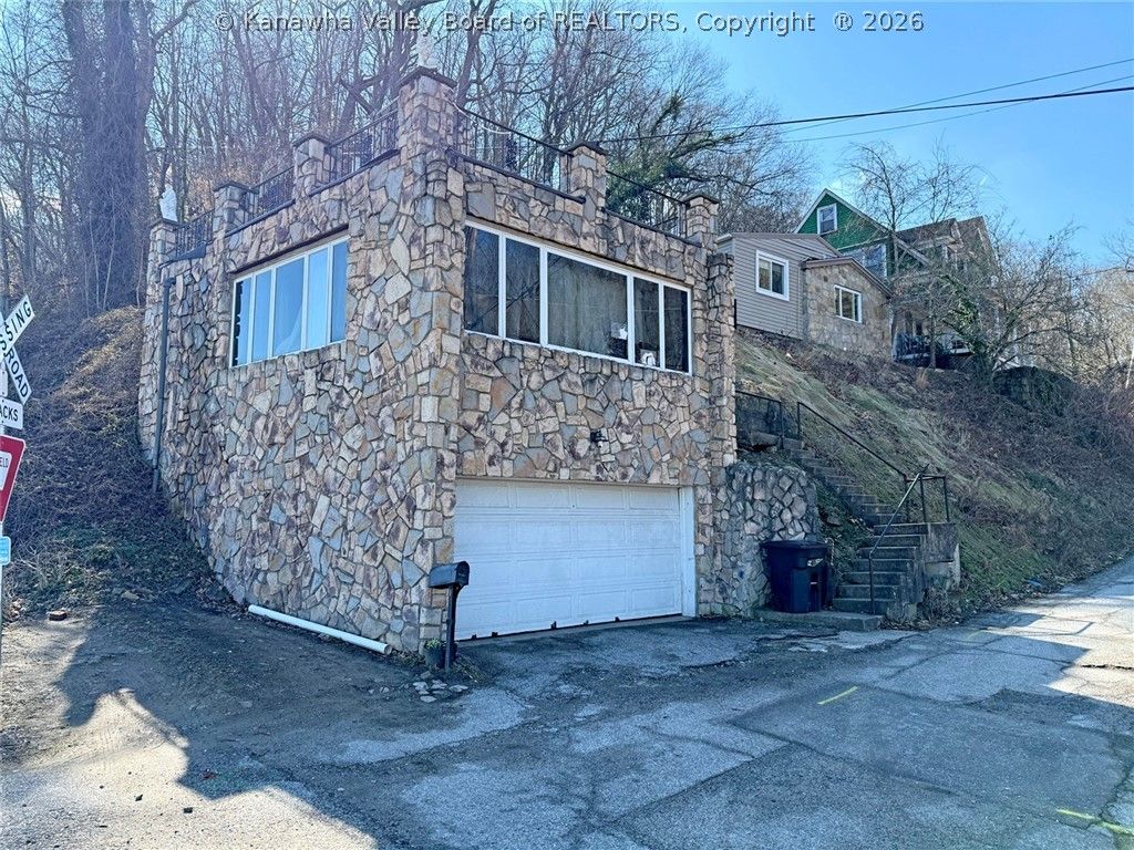 1201 MacCorkle Avenue Se, Charleston, WV 25304