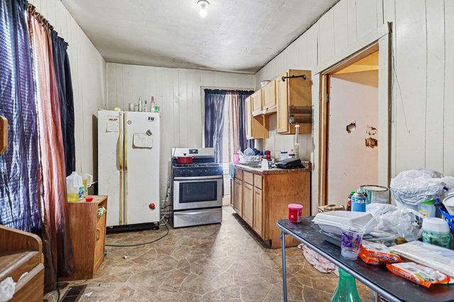 717 N Eaton Street, Albion City, MI 49224