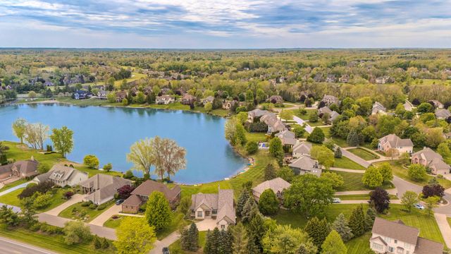 4324 Lohr Road, Ann Arbor, MI 48108
