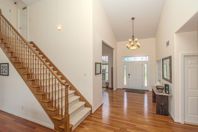 4324 Lohr Road, Ann Arbor, MI 48108