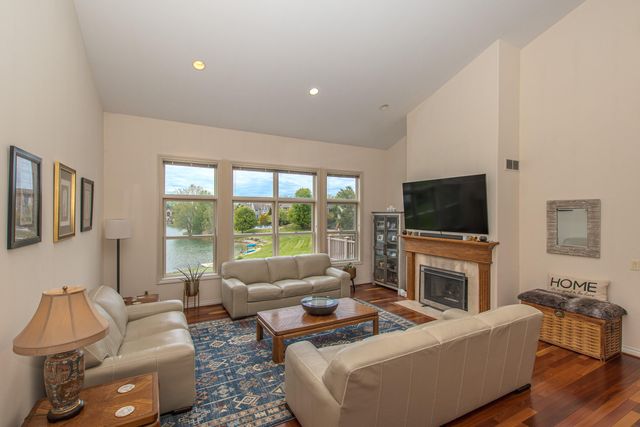 4324 Lohr Road, Ann Arbor, MI 48108