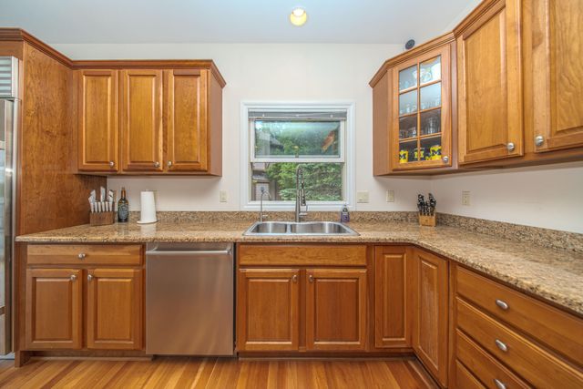 4324 Lohr Road, Ann Arbor, MI 48108