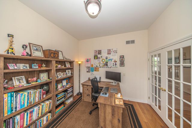 4324 Lohr Road, Ann Arbor, MI 48108