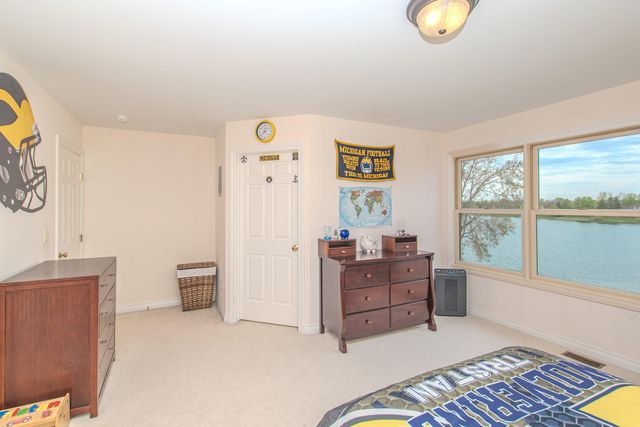 4324 Lohr Road, Ann Arbor, MI 48108