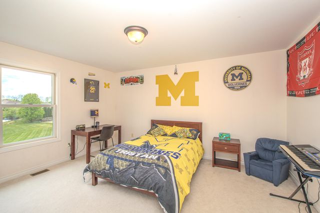 4324 Lohr Road, Ann Arbor, MI 48108