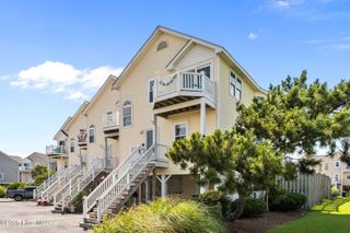 104 Calinda Cay Court, North Topsail Beach, NC 28460