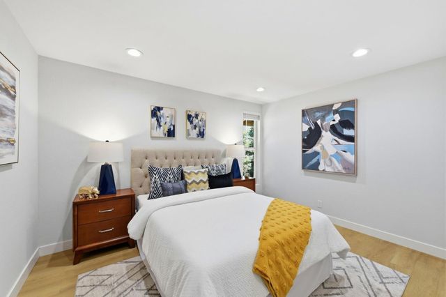209 E Red Oak Drive F, Sunnyvale, CA 94086