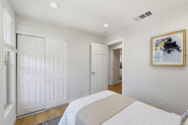 209 E Red Oak Drive F, Sunnyvale, CA 94086