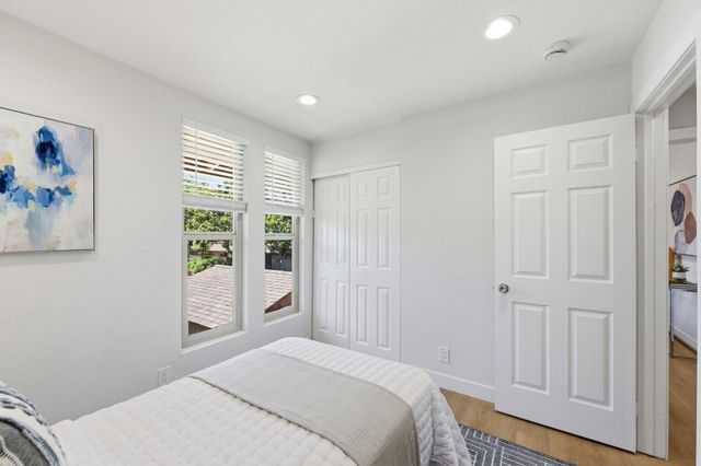 209 E Red Oak Drive F, Sunnyvale, CA 94086