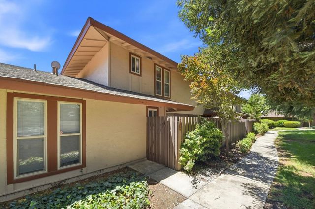 209 E Red Oak Drive F, Sunnyvale, CA 94086