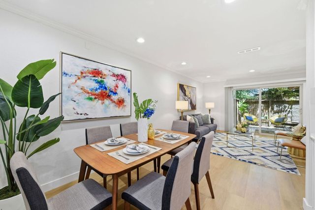 209 E Red Oak Drive F, Sunnyvale, CA 94086
