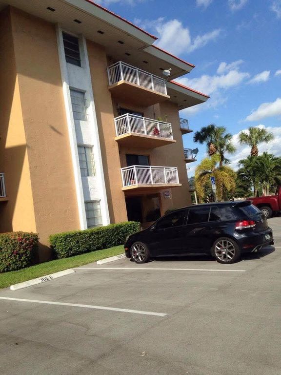 505 S Pine Island Road 407b, Plantation, FL 33324