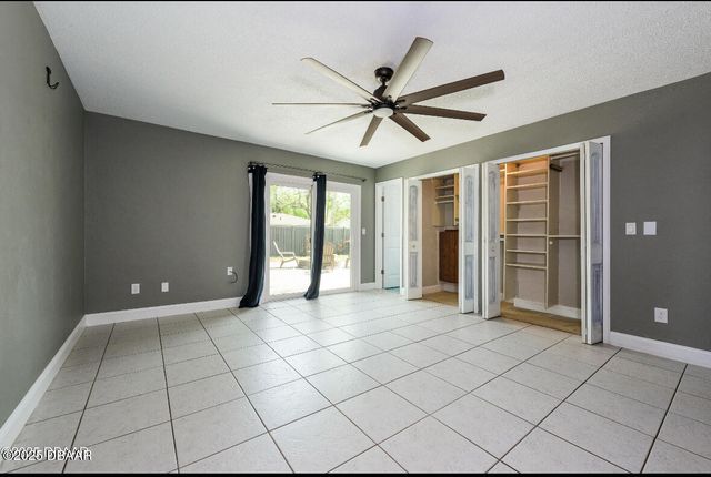 915 Sandle Wood Drive, Port Orange, FL 32127