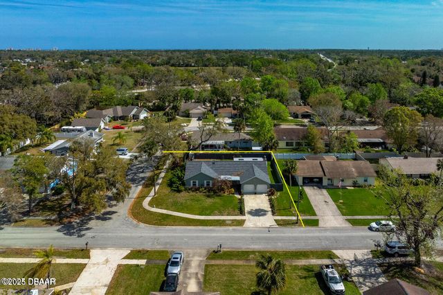 915 Sandle Wood Drive, Port Orange, FL 32127