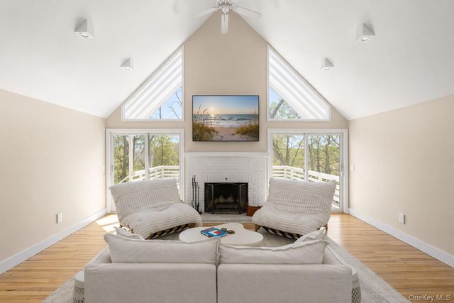 33 Peters Path, East Hampton, NY 11937
