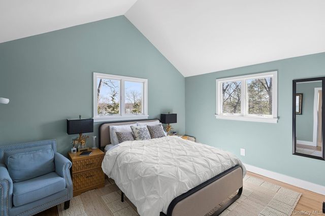 33 Peters Path, East Hampton, NY 11937