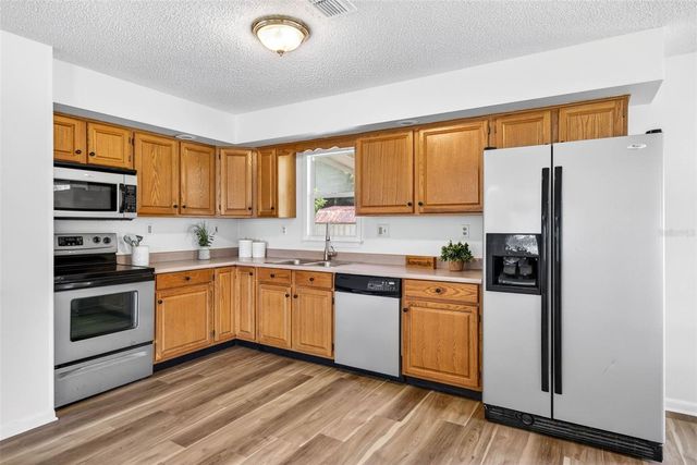 39901 OTIS ALLEN ROAD, Zephyrhills, FL 33540