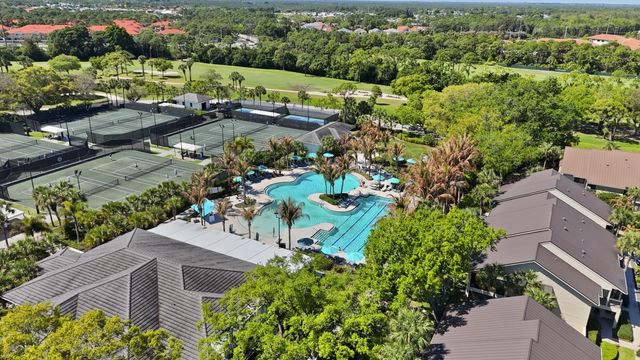 5172 SE Club Way 207, Stuart, FL 34997