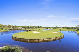 5172 SE Club Way 207, Stuart, FL 34997