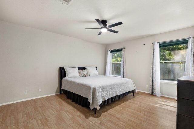 101 Presidio DR, Leander, TX 78641