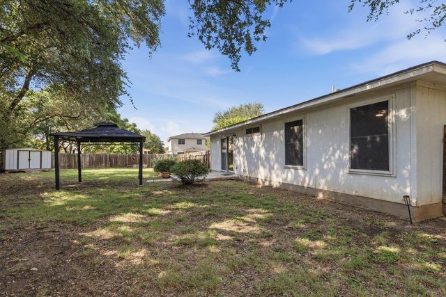101 Presidio DR, Leander, TX 78641
