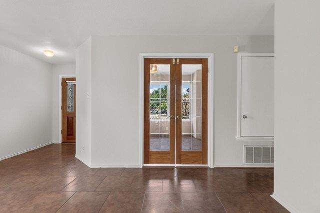 101 Presidio DR, Leander, TX 78641