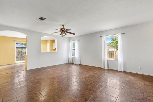 101 Presidio DR, Leander, TX 78641
