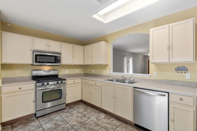 101 Presidio DR, Leander, TX 78641