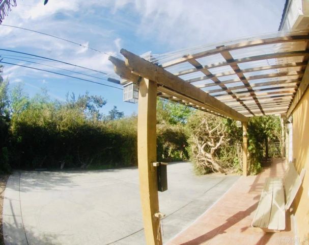 736 Mar Vista Drive, Vista, CA 92081