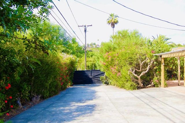 736 Mar Vista Drive, Vista, CA 92081