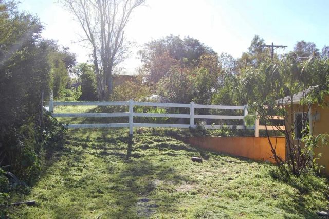 736 Mar Vista Drive, Vista, CA 92081