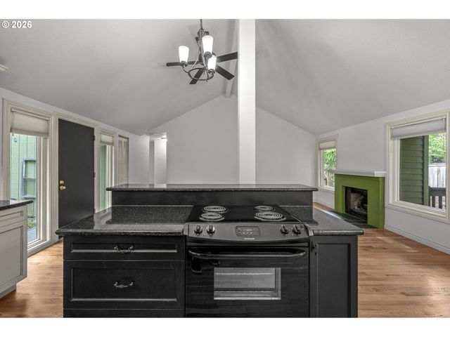 9070 Sw 130TH Ave, Beaverton, OR 97008