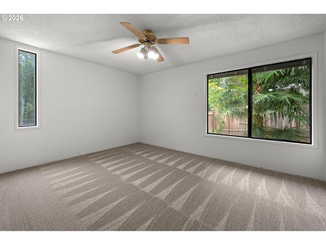 9070 Sw 130TH Ave, Beaverton, OR 97008