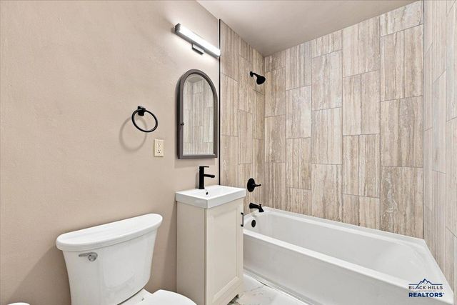 320 ST CHARLES, Rapid City, SD 57701