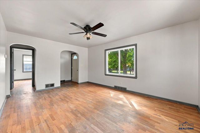 320 ST CHARLES, Rapid City, SD 57701