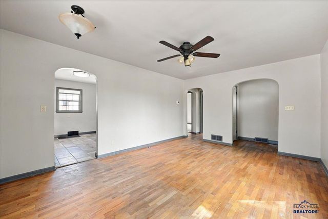 320 ST CHARLES, Rapid City, SD 57701