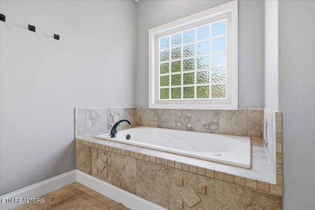 1179 Linford Circle, Alcoa, TN 37701