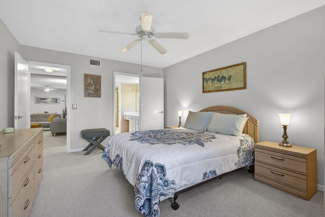 301 Pine Ridge Circle B-2, Greenacres, FL 33463