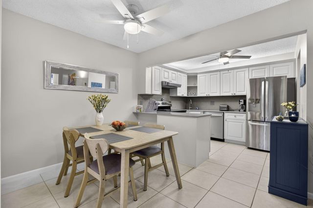 301 Pine Ridge Circle B-2, Greenacres, FL 33463