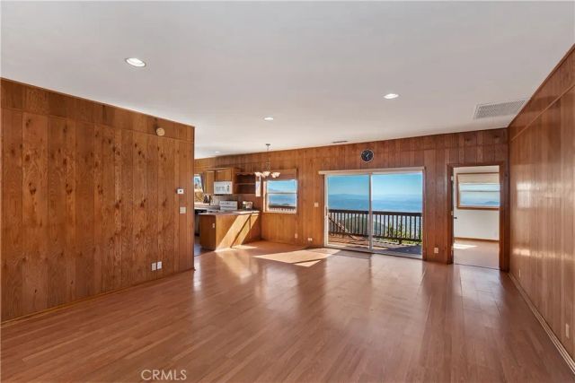 23903 Skyland Drive, Crestline, CA 92325