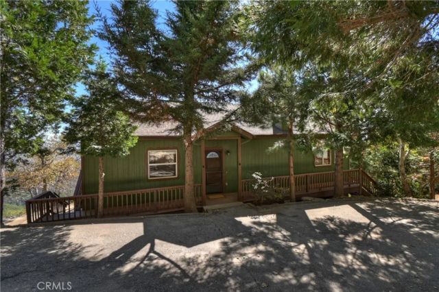 23903 Skyland Drive, Crestline, CA 92325