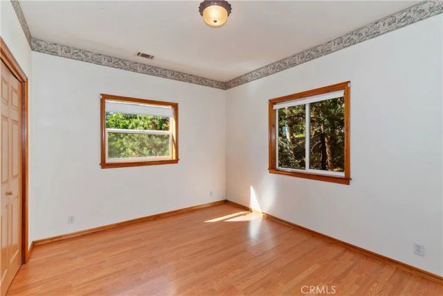 23903 Skyland Drive, Crestline, CA 92325