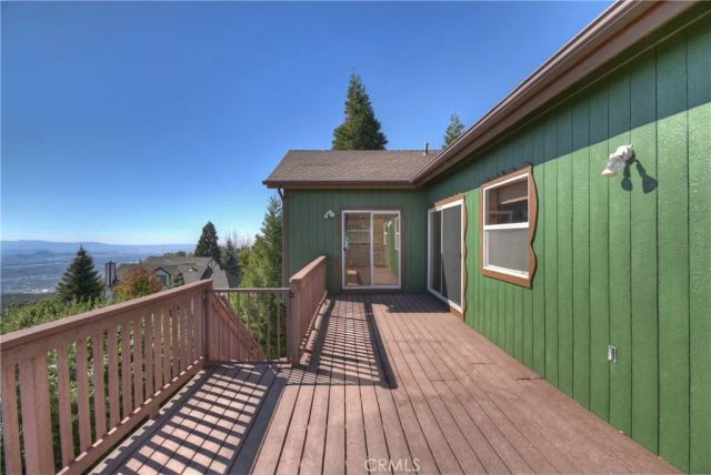 23903 Skyland Drive, Crestline, CA 92325