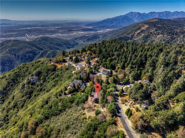 23903 Skyland Drive, Crestline, CA 92325