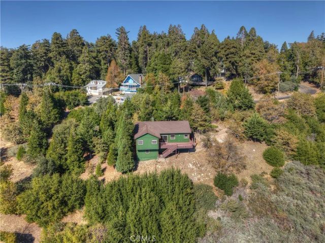 23903 Skyland Drive, Crestline, CA 92325