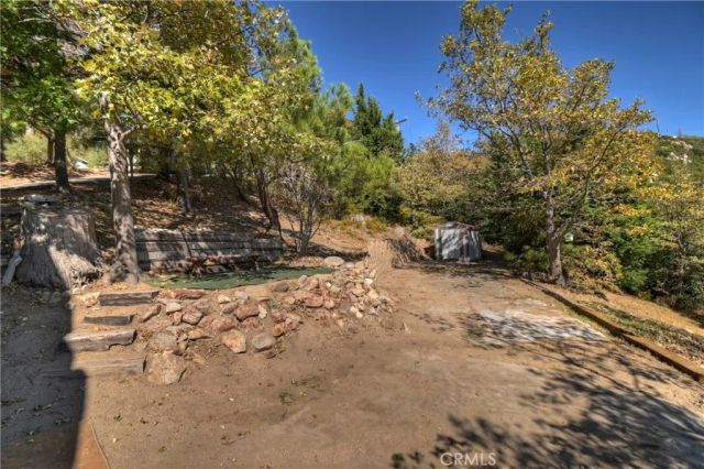 23903 Skyland Drive, Crestline, CA 92325