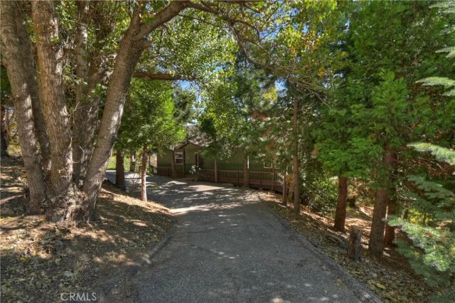 23903 Skyland Drive, Crestline, CA 92325