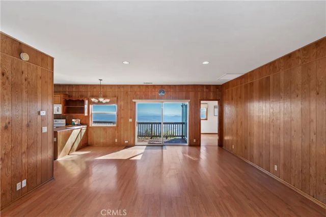 23903 Skyland Drive, Crestline, CA 92325