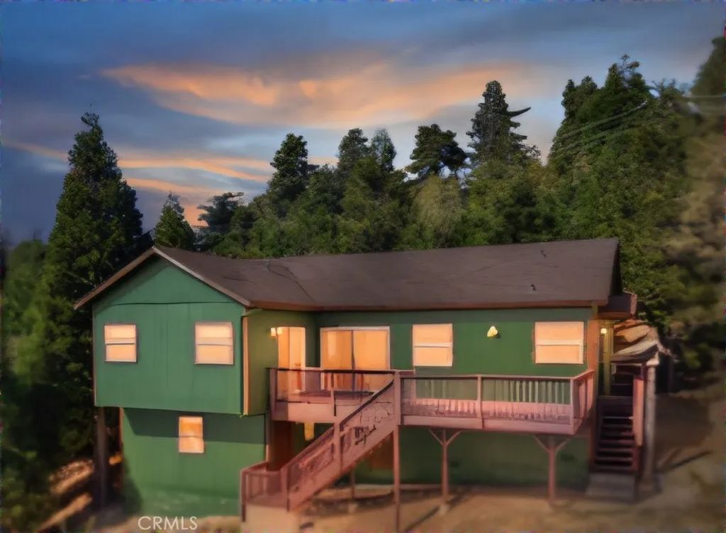 23903 Skyland Drive, Crestline, CA 92325
